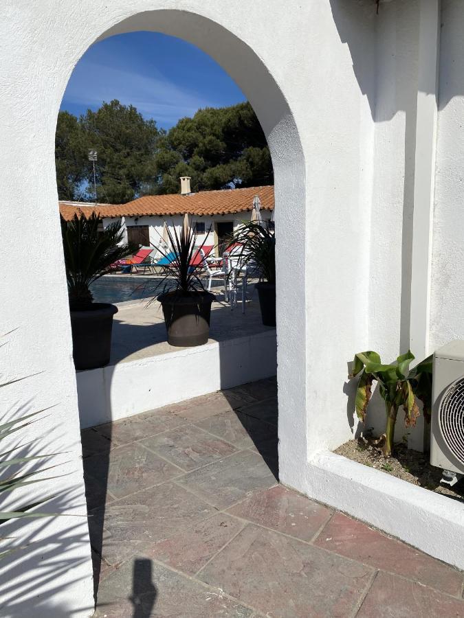 Hotel Du Pont Blanc Saintes-Maries-de-la-Mer Eksteriør bilde