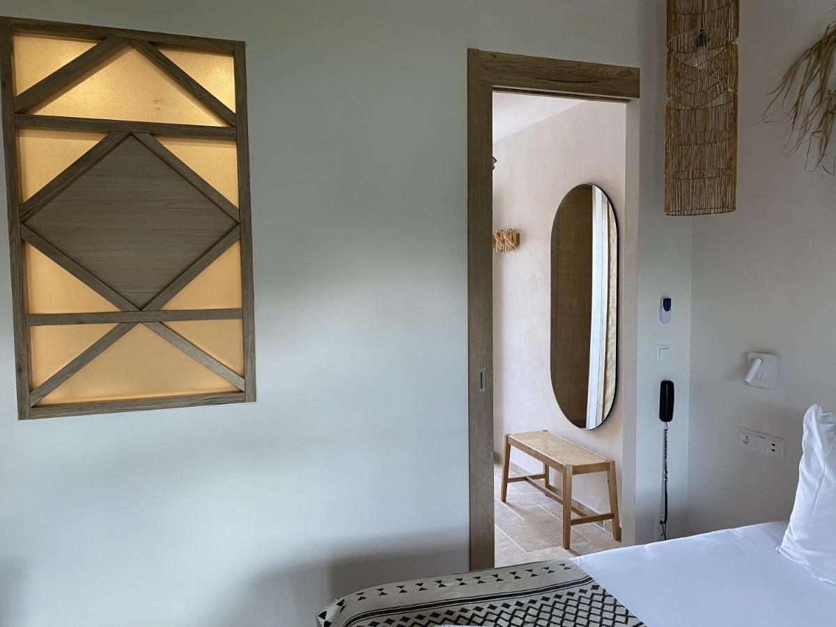 Hotel Du Pont Blanc Saintes-Maries-de-la-Mer Eksteriør bilde