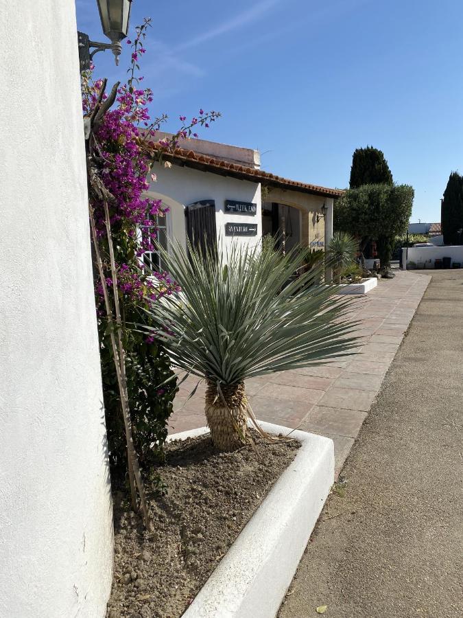 Hotel Du Pont Blanc Saintes-Maries-de-la-Mer Eksteriør bilde