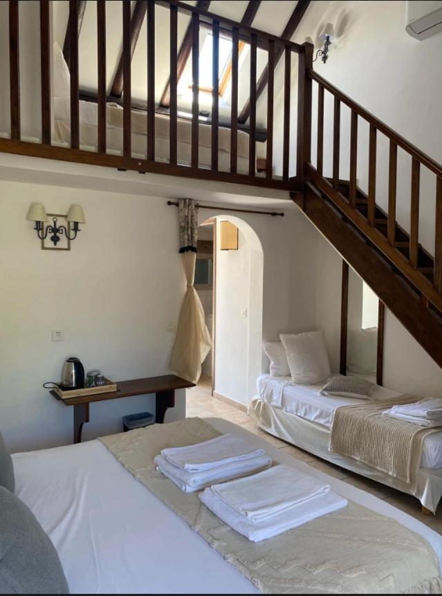 Hotel Du Pont Blanc Saintes-Maries-de-la-Mer Eksteriør bilde